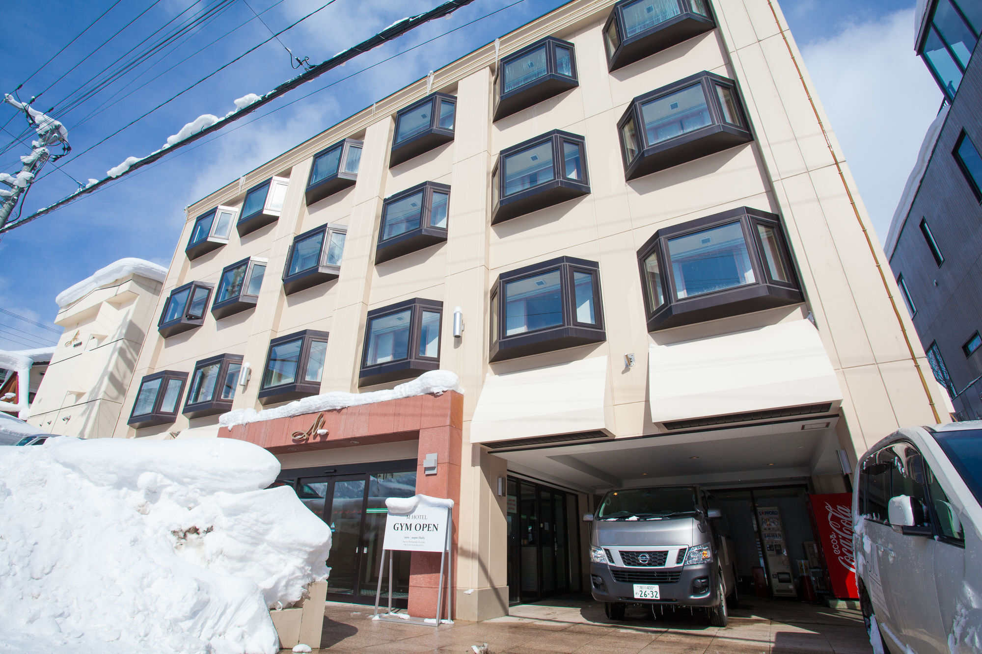 M Hotel Куттян Экстерьер фото